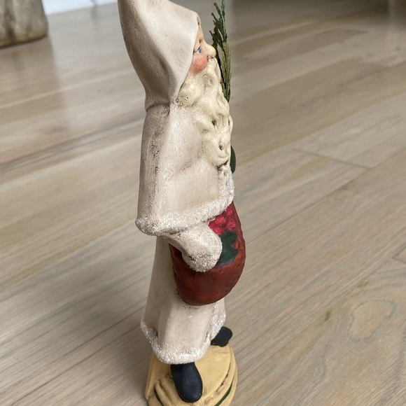 Walnut Ridge Chalkware Santa with White Robe - Picture 4 of 6